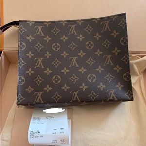 SOLD Vuitton Toiletry 26 in monogram./brand new